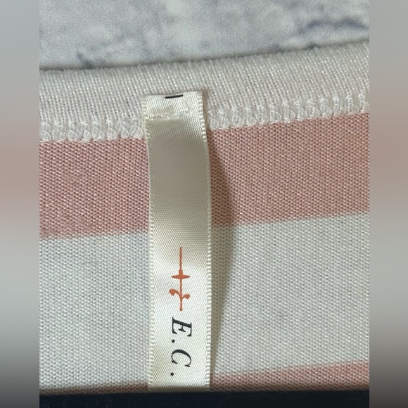 E. C. Striped Pink and White Women's Top w/ Stretch. Size XL. - Picture 3 of 8
